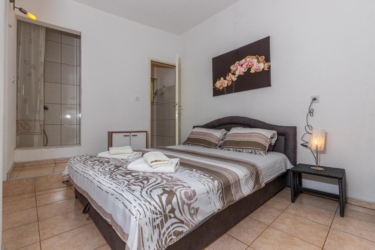 Apartmani Gabrijela Crikvenica Exterior foto