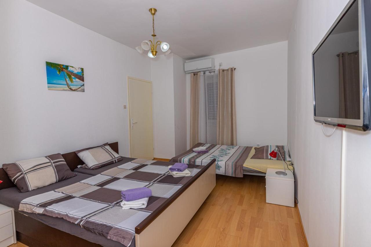 Apartmani Gabrijela Crikvenica Exterior foto