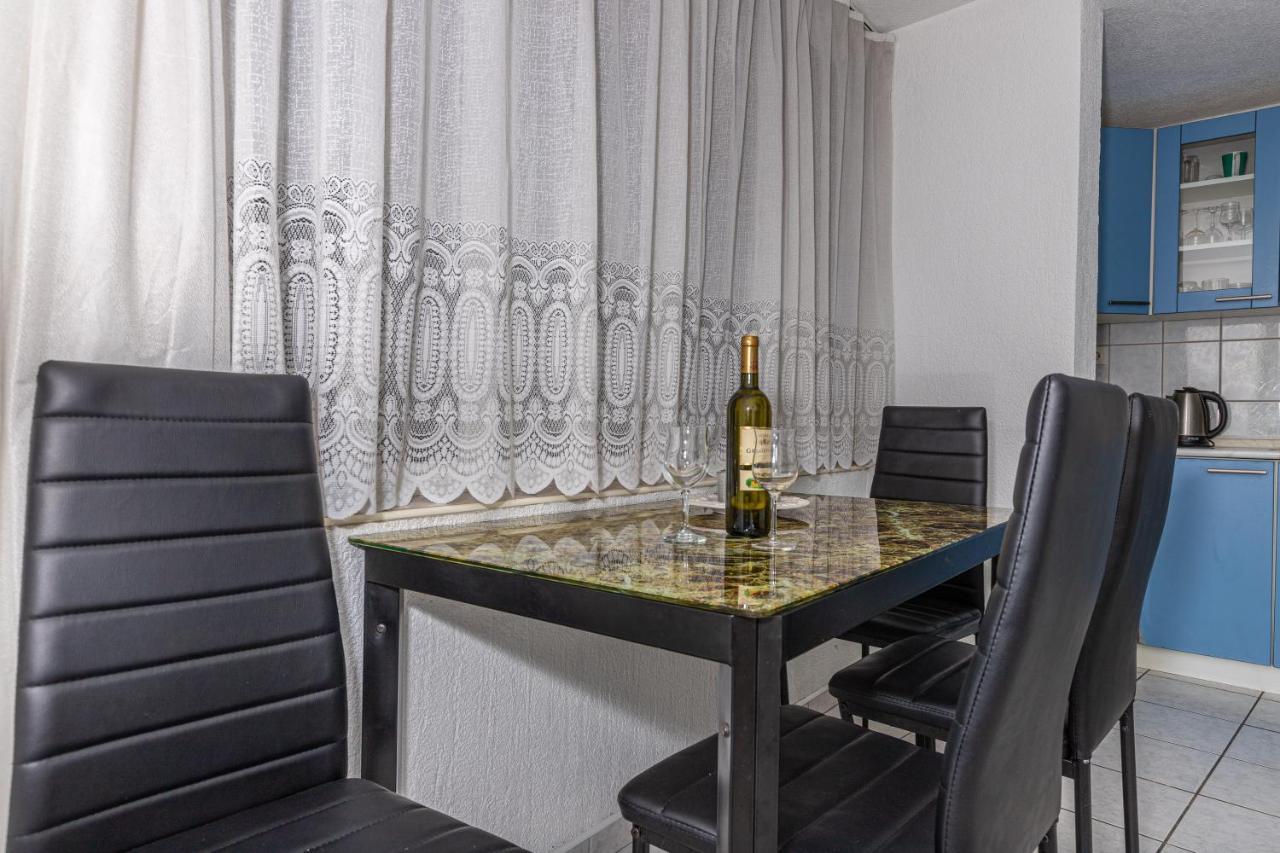 Apartmani Gabrijela Crikvenica Exterior foto